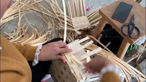致富经 粤西山区农民编制竹木草制品, 高价卖到国外去
