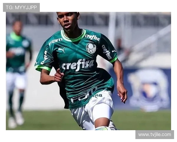 皇马持续关注17岁墨西哥天才莫拉计划重点考察其场上表现 皇马持续关注17岁墨西哥天才莫拉计划重点考察其场上表现